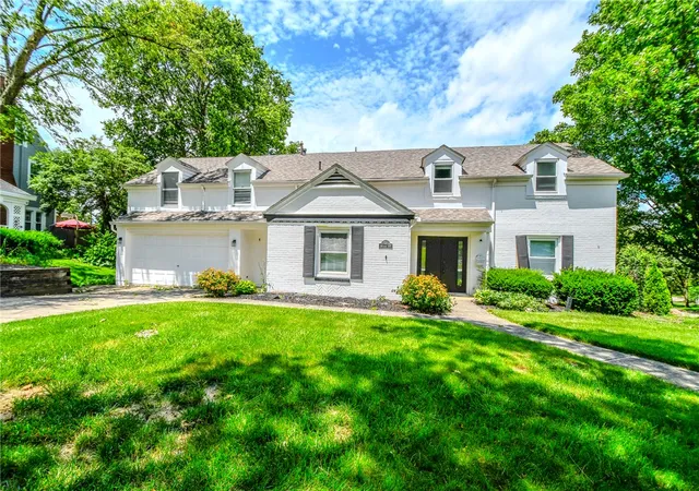 Homes for sale in Oakwood, OH | 305 Northview Rd, Oakwood, OH 45419 | MLS# 963006