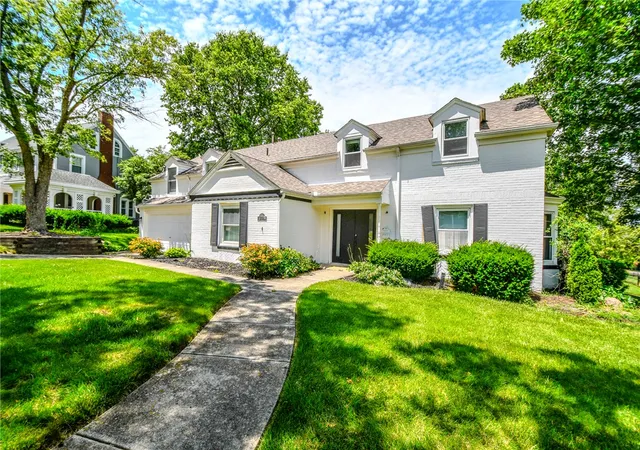 Homes for sale in Oakwood, OH | 305 Northview Rd, Oakwood, OH 45419 | MLS# 963006