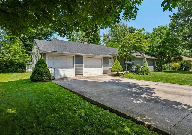 Homes for sale in Greenville, OH | 102 Palm Dr, Greenville, OH 45331 | MLS# 963097