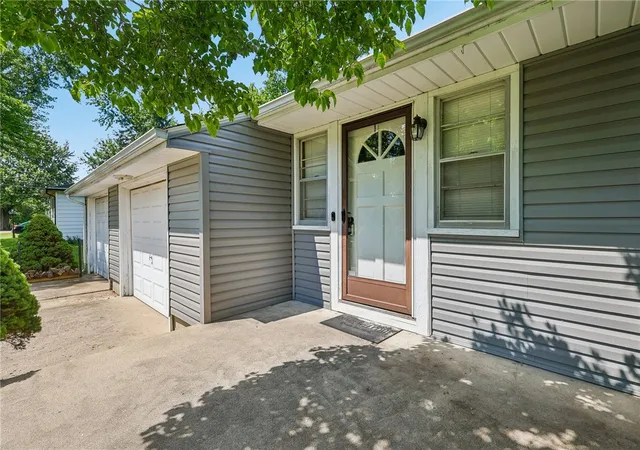 Homes for sale in Greenville, OH | 102 Palm Dr, Greenville, OH 45331 | MLS# 963097