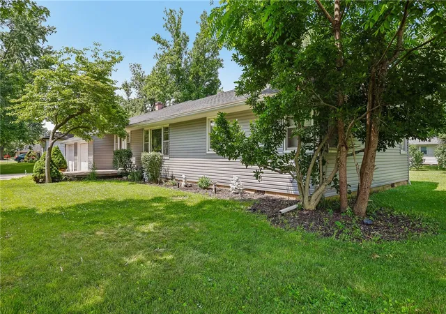 Homes for sale in Greenville, OH | 102 Palm Dr, Greenville, OH 45331 | MLS# 963097