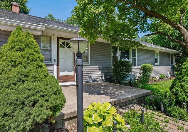 Homes for sale in Greenville, OH | 102 Palm Dr, Greenville, OH 45331 | MLS# 963097