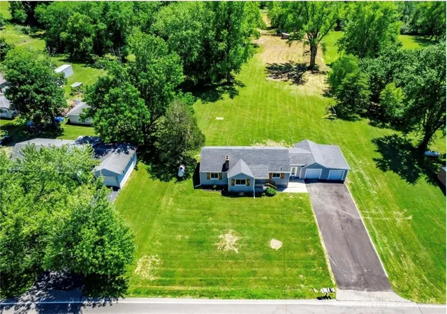 2nd image of 1723 Harlan Rd, Waynesville, OH 45068 | MLS# 963206
