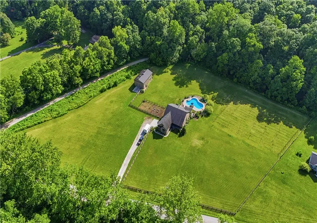 Homes for sale in Madison Twp, OH | 6971 Browns Run Rd, Madison Twp, OH 45042 | MLS# 963201