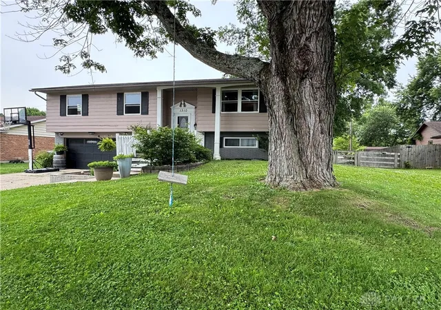 Photo 2 of Single family home for sale at 1310 Westmoor Dr, Wilmington, OH 45177 | MLS# 963223 | Listing updated on 2026-07-06