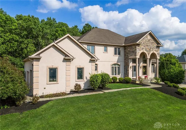 Photo 3 of Single family home for sale at 7614 Country Brk Ct, Springboro, OH 45066 | MLS# 963244 | Listing updated on 2026-07-25
