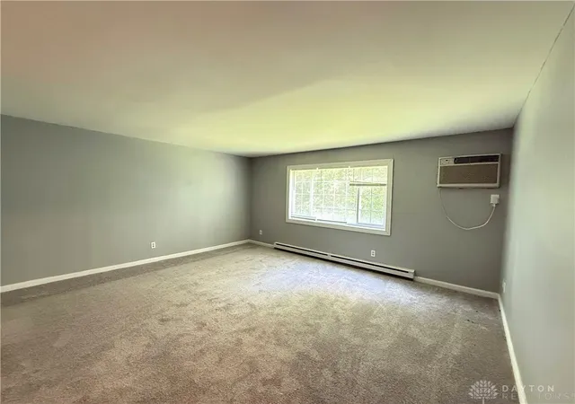 Listing Photo 4 - Condo for sale in building located at 8778 Dayton Oxford Rd, Franklin, OH 45005