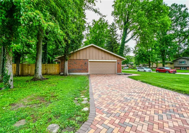 4th image of 2425 Westlawn Dr, Dayton, OH 45440 | MLS# 962345