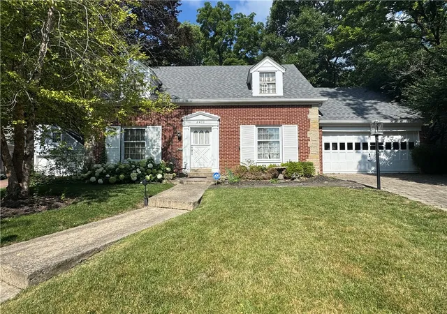 Homes for sale in Oakwood, OH | 2409 Fairmont Ave, Oakwood, OH 45419 | MLS# 963254