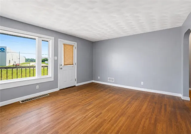 2nd image of 6935 N Main St, Camden, OH 45311 | MLS# 962672