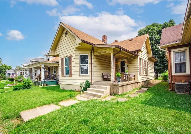 Photo 3 of Single family home for sale at 1013 Auburn St, Middletown, OH 45042 | MLS# 963305 | Listing updated on 2026-07-11