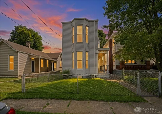 2nd image of 202 W 69th St, Cincinnati, OH 45216 | MLS# 963309