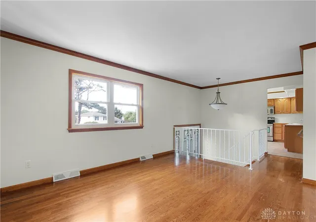 Homes for sale in Reynoldsburg, OH | 6717 Red Coach Ln, Reynoldsburg, OH 43068 | MLS# 963320
