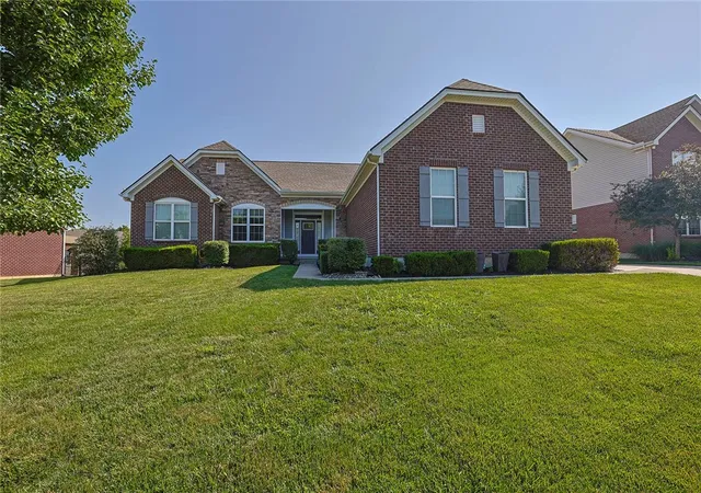 1st image of 5334 Renaissance Park Dr, Franklin, OH 45005 | MLS# 963319