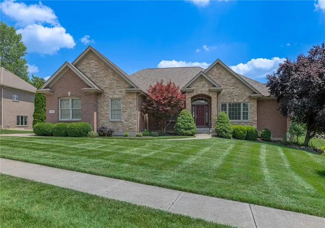 1st image of 90 S Pond Ct, Springboro, OH 45066 | MLS# 963310