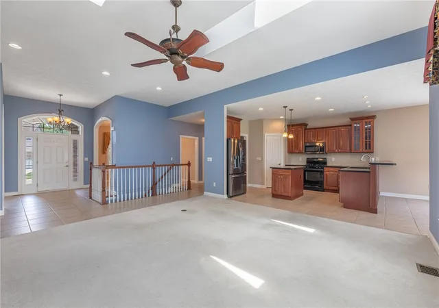 4th image of 90 S Pond Ct, Springboro, OH 45066 | MLS# 963310