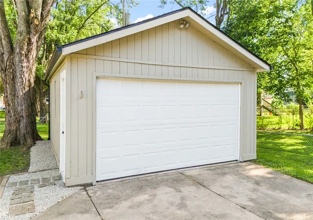 Photo 4 of Single family home for sale at 103 Mclaughlin Dr, Englewood, OH 45322 | MLS# 963325 | Listing updated on 2026-07-04