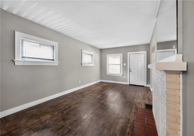 5th image of 1935 Emerson Ave, Dayton, OH 45406 | MLS# 962195