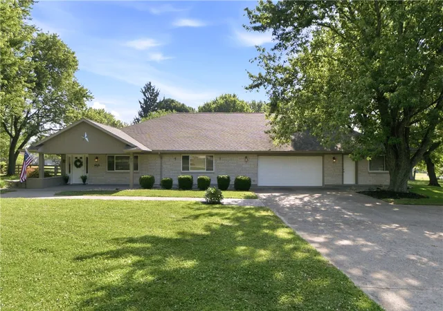 Homes for sale in Eaton, OH | 76 Thor Dr, Eaton, OH 45320 | MLS# 962808