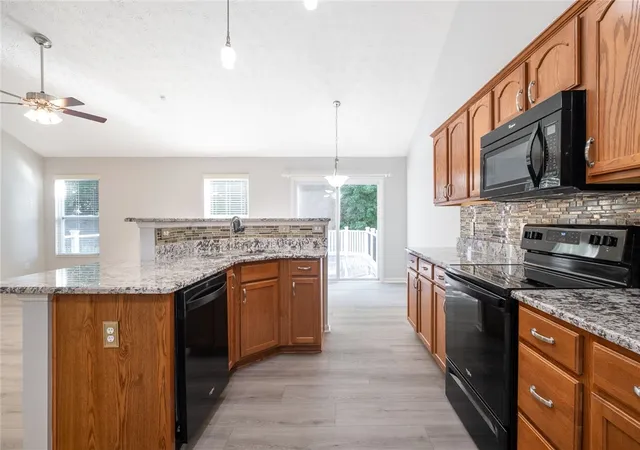 2nd image of 5811 Oak Creek Trl, Dayton, OH 45424 | MLS# 962911