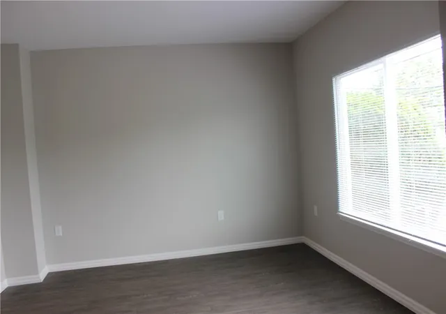 Homes for sale in Dayton, OH | 512 Campbell St, Dayton, OH 45417 | MLS# 963371