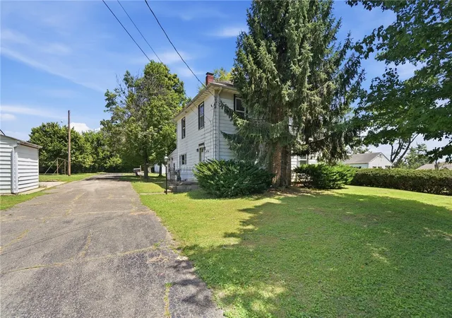 Homes for sale in Dayton, OH | 7550 Dog Leg Rd, Dayton, OH 45414 | MLS# 963327