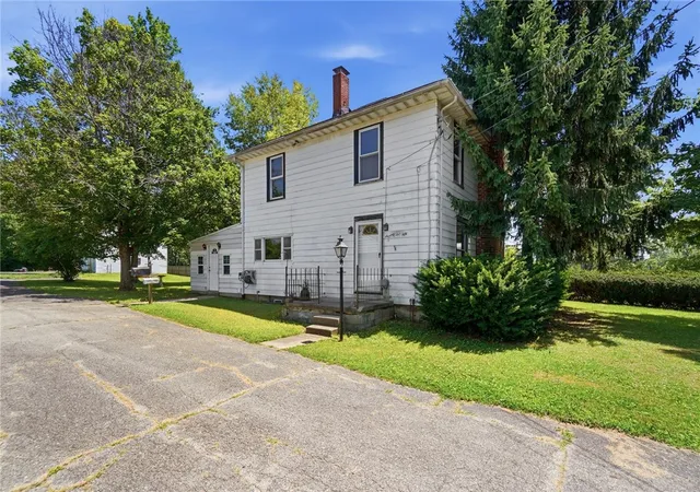 Homes for sale in Dayton, OH | 7550 Dog Leg Rd, Dayton, OH 45414 | MLS# 963327
