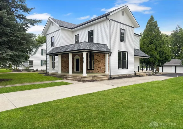 3rd image of 218 W Main St, Mechanicsburg, OH 43044 | MLS# 963404