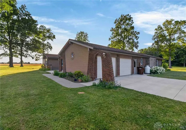 Photo 5 of Single family home for sale at 18477 Linker Rd, Jackson Center, OH 45334 | MLS# 963412 | Listing updated on 2026-08-04