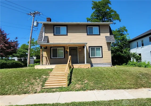 Homes for sale in Dayton, OH | 1927 Catalpa Dr, Dayton, OH 45406 | MLS# 963425