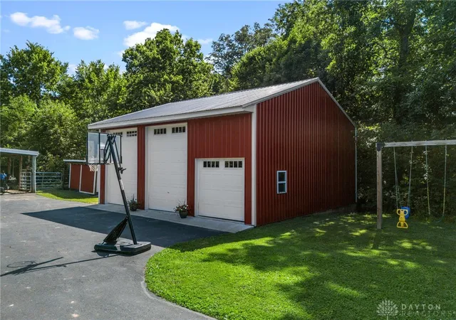 2nd image of 561 Steele Rd, Wilmington, OH 45177 | MLS# 963432