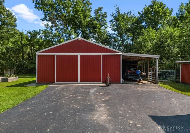 3rd image of 561 Steele Rd, Wilmington, OH 45177 | MLS# 963432