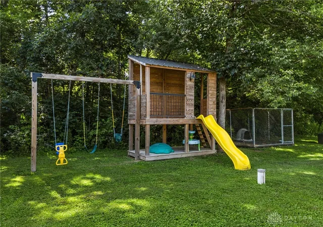 4th image of 561 Steele Rd, Wilmington, OH 45177 | MLS# 963432