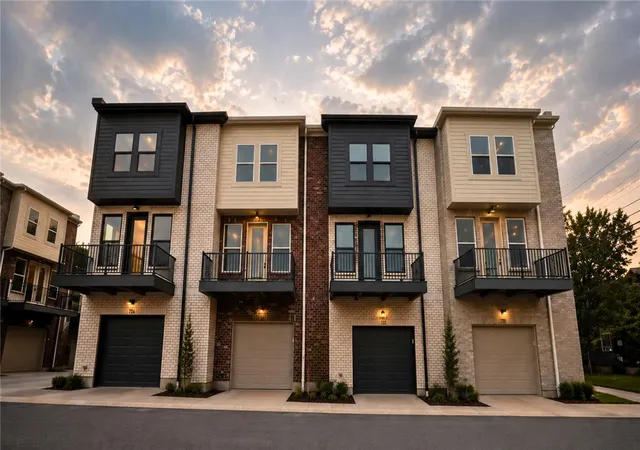 2nd image of 301 N Mechanic Street #5, Lebanon, OH 45036 | MLS# 963185