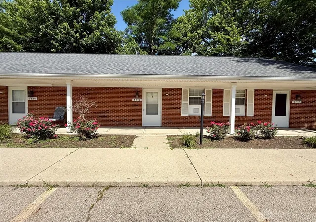 Homes for sale in Clayton, OH | 5435 Westbrook Rd, Clayton, OH 45315 | MLS# 963299