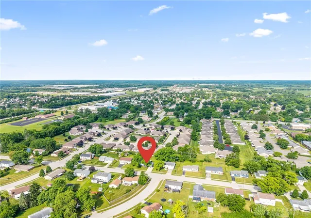 Homes for sale in Englewood, OH | 306 Westerly Hills Dr, Englewood, OH 45322 | MLS# 963448
