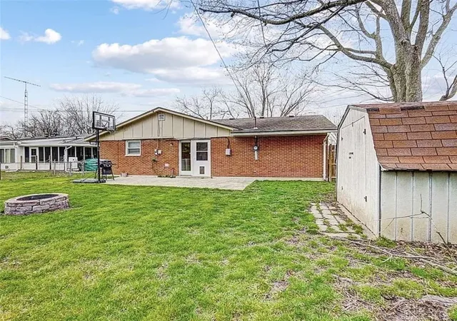 Homes for sale in Englewood, OH | 421 Merrymaid Dr, Englewood, OH 45322 | MLS# 963445