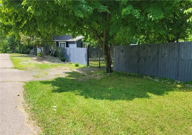2nd image of 235 S Lansdowne Ave, Jefferson Twp, OH 45417 | MLS# 963486