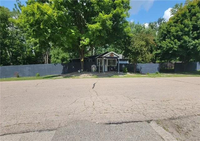 4th image of 235 S Lansdowne Ave, Jefferson Twp, OH 45417 | MLS# 963486