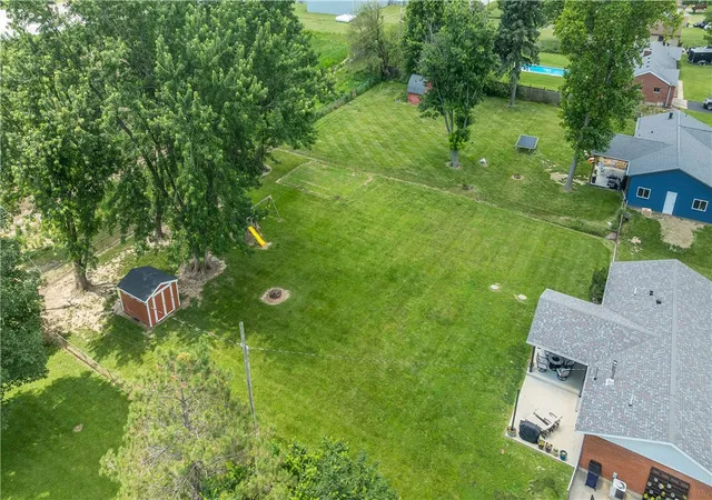 28th image of 180 Floral Acres Dr, Tipp City, OH 45371 | MLS# 963500
