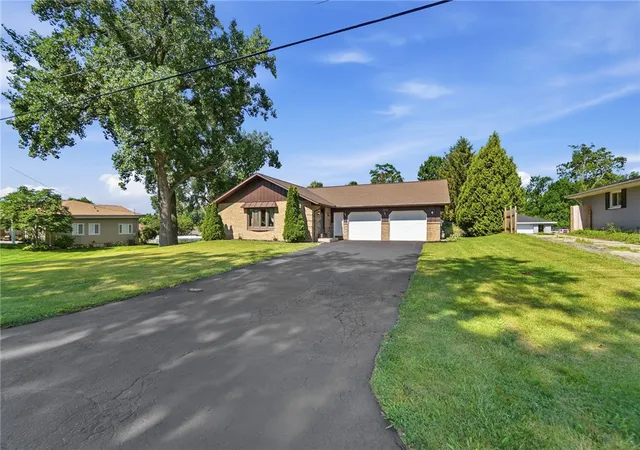 Homes for sale in Butler Twp, OH | 7579 Downing St, Butler Twp, OH 45414 | MLS# 963480