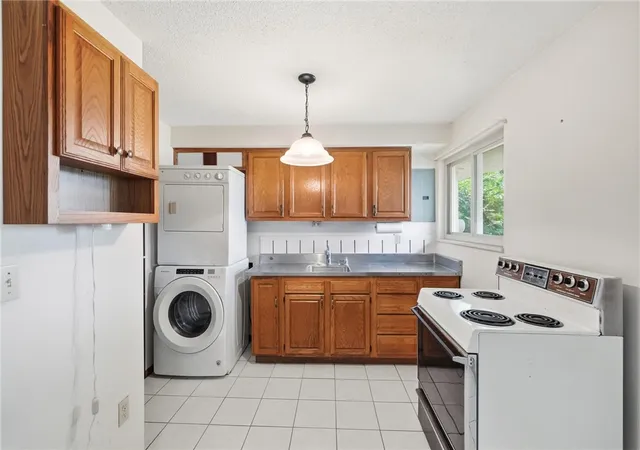 Homes for sale in Huber Heights, OH | 4595 Korner Dr, Huber Heights, OH 45424 | MLS# 963421