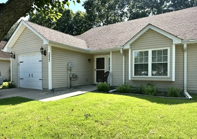 Photo 1 of Sale Pending at 1822 Kenway Pl, Middletown, OH 45044 | MLS# 963533 | Listing updated on 2026-09-01