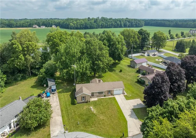 Homes for sale in Piqua, OH | 4405 Brunson Ln, Piqua, OH 45356 | MLS# 963528