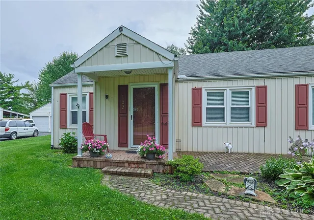 Photo 3 of Sale Pending at 122 Kenec Dr, Middletown, OH 45042 | MLS# 963564 | Listing updated on 2026-07-10