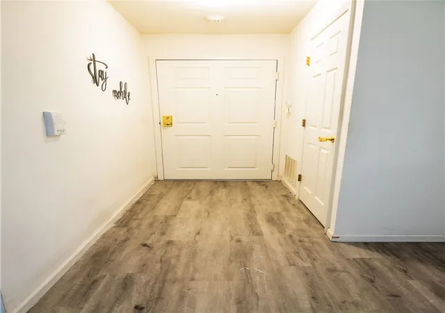 4th image of 1655 Piper Lane #206, Washington Twp, OH 45440 | MLS# 963466