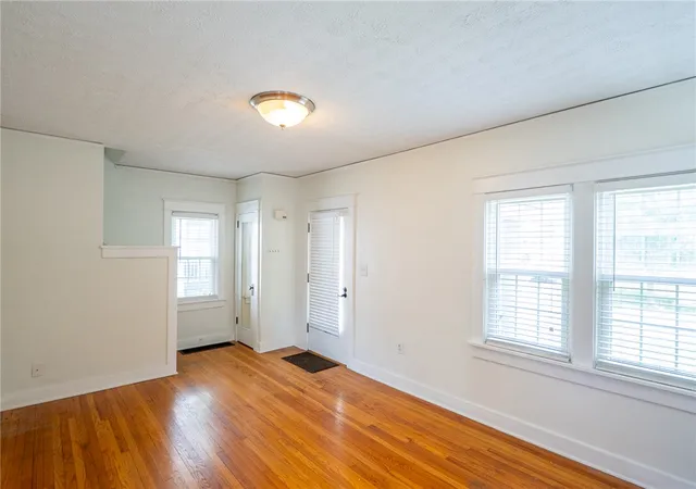 3rd image of 336 Peach Orchard Ave, Oakwood, OH 45419 | MLS# 963537