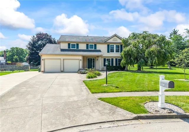 Homes for sale in Beavercreek, OH | 720 Woodspring Ct, Beavercreek, OH 45430 | MLS# 963437