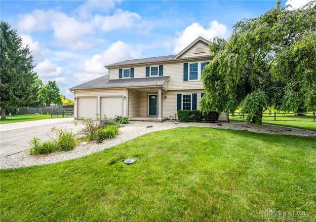 Homes for sale in Beavercreek, OH | 720 Woodspring Ct, Beavercreek, OH 45430 | MLS# 963437