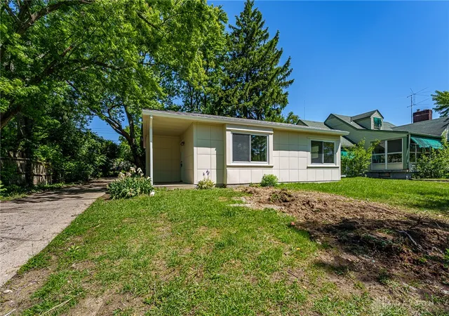 Homes for sale in Dayton, OH | 3007 Cornell Dr, Dayton, OH 45406 | MLS# 963609